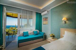 Гостиница Атлантида Ялта Стандарт с видом на море-3